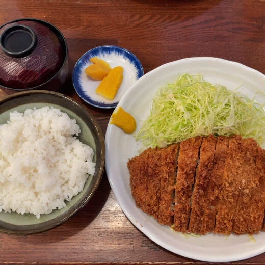 サンオリーブ　幻のロースかつ定食